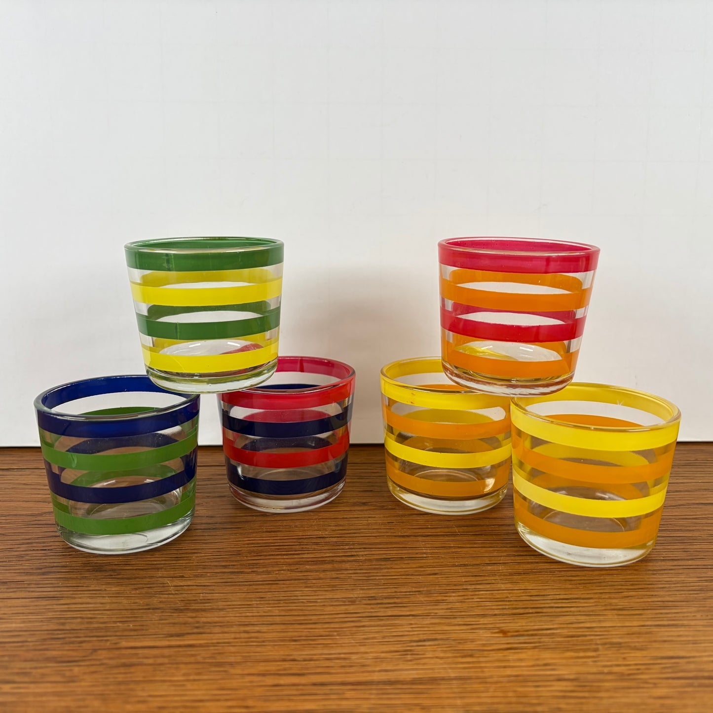 Vintage glaasjes met strepen