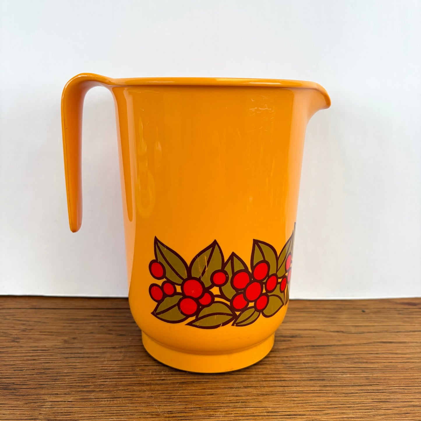 Vintage Emsa mengkan oranje met rode besjes