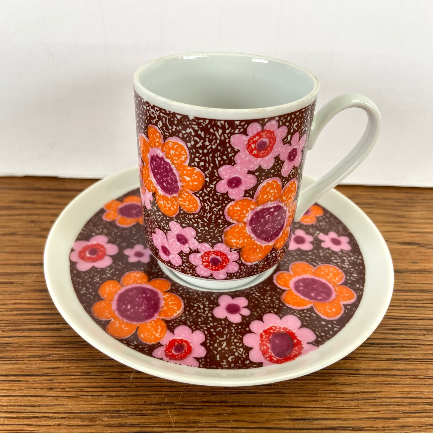 Vintage kop en schotel oranje bruin roze