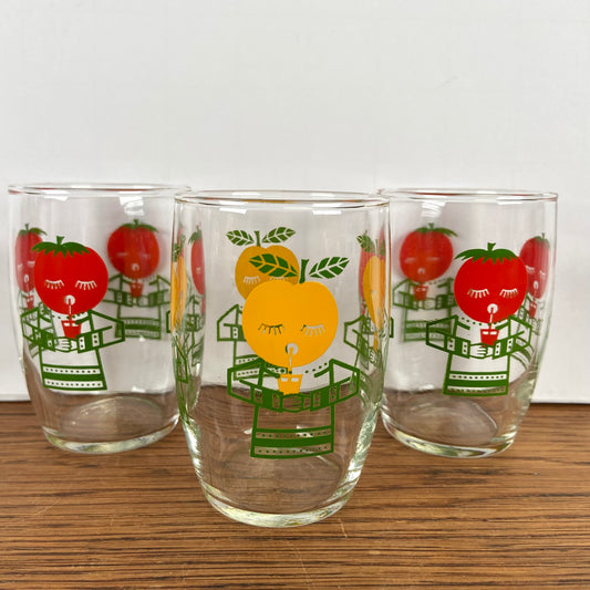 3 vintage glaasjes rood geel