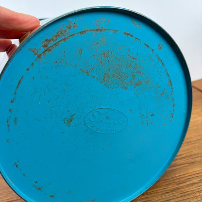 Vintage prullenbak bloemen