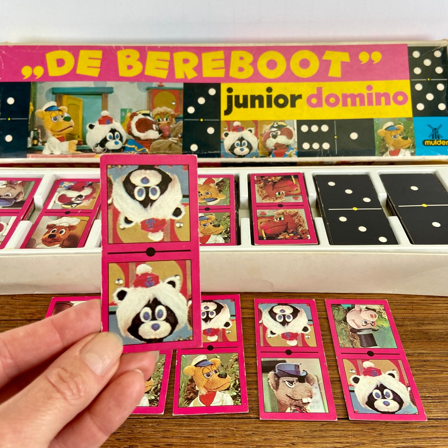 Vintage domino Bereboot