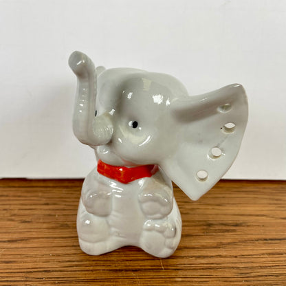 Vintage oorbellen houder olifant