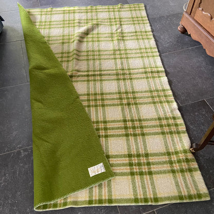 Vintage wollen deken groen