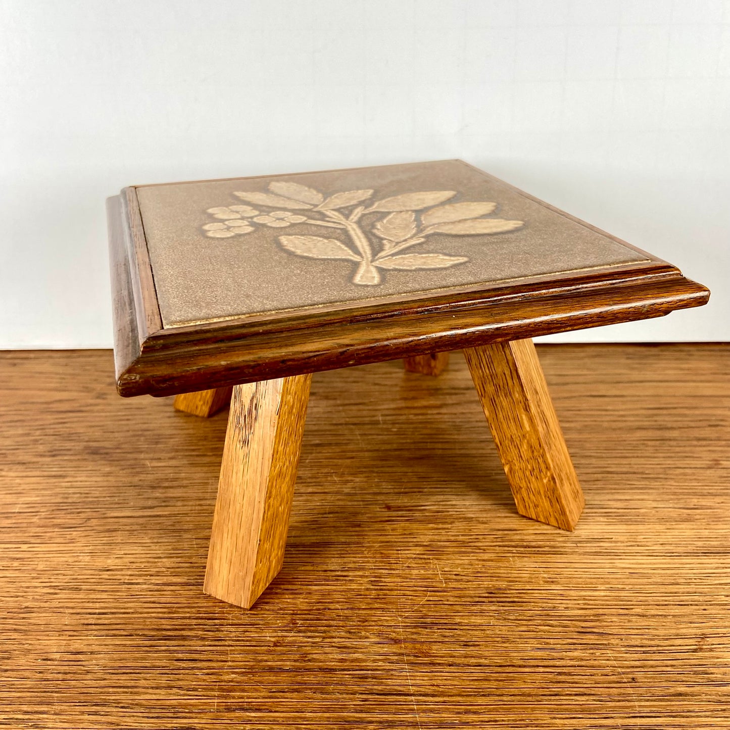 Vintage houten planten tafeltje