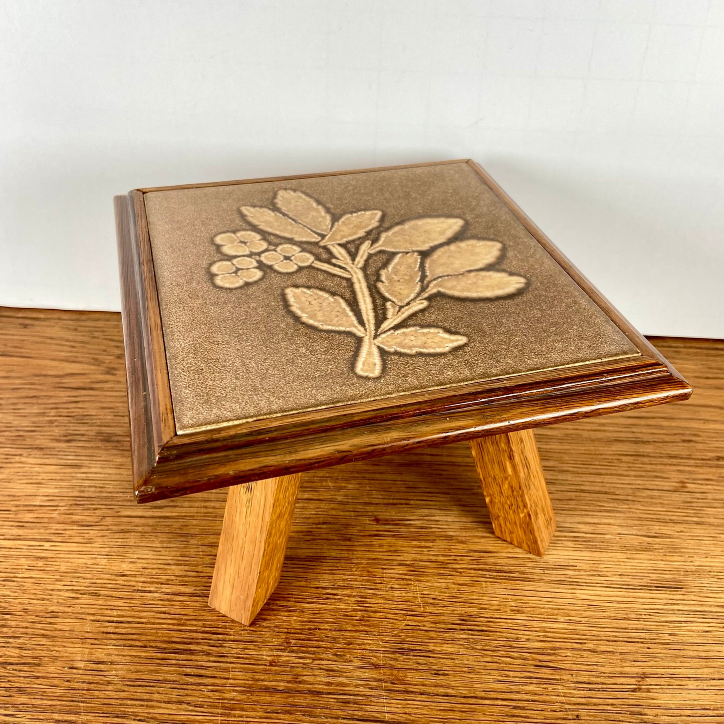 Vintage houten planten tafeltje