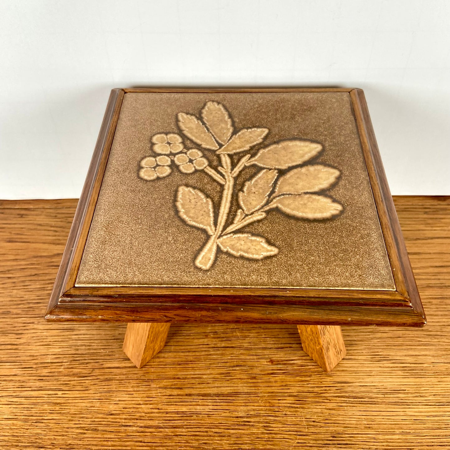 Vintage houten planten tafeltje