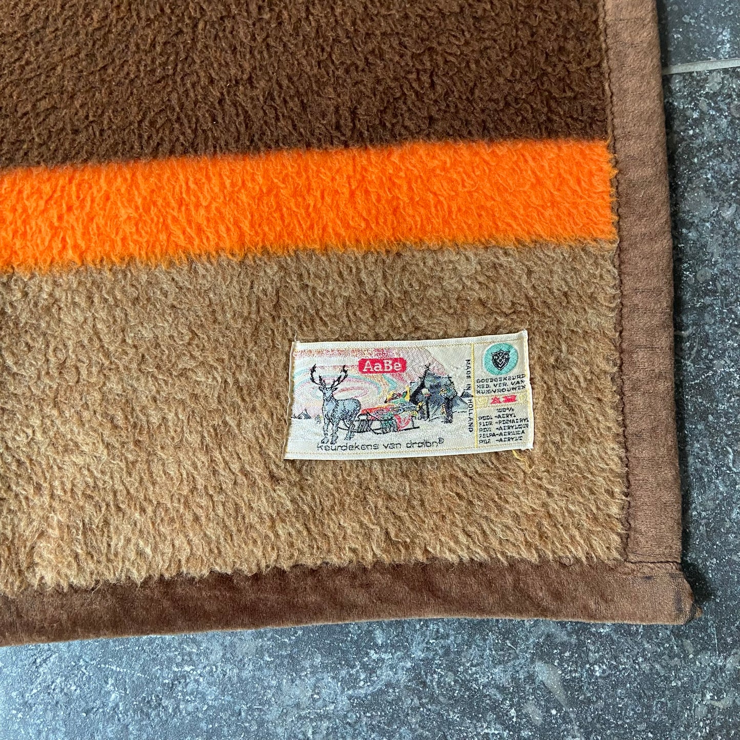 Vintage bruine deken Dralon