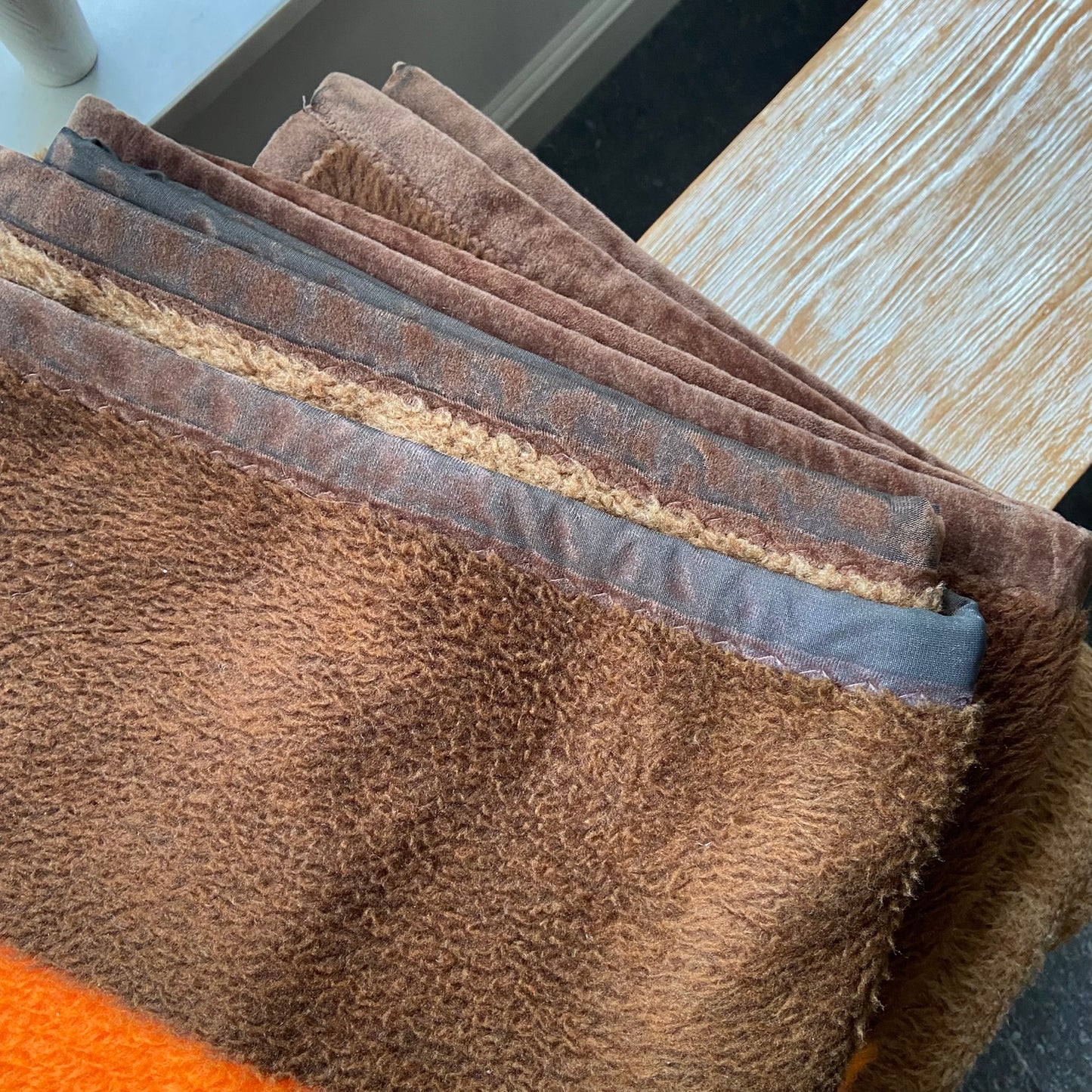 Vintage bruine deken Dralon