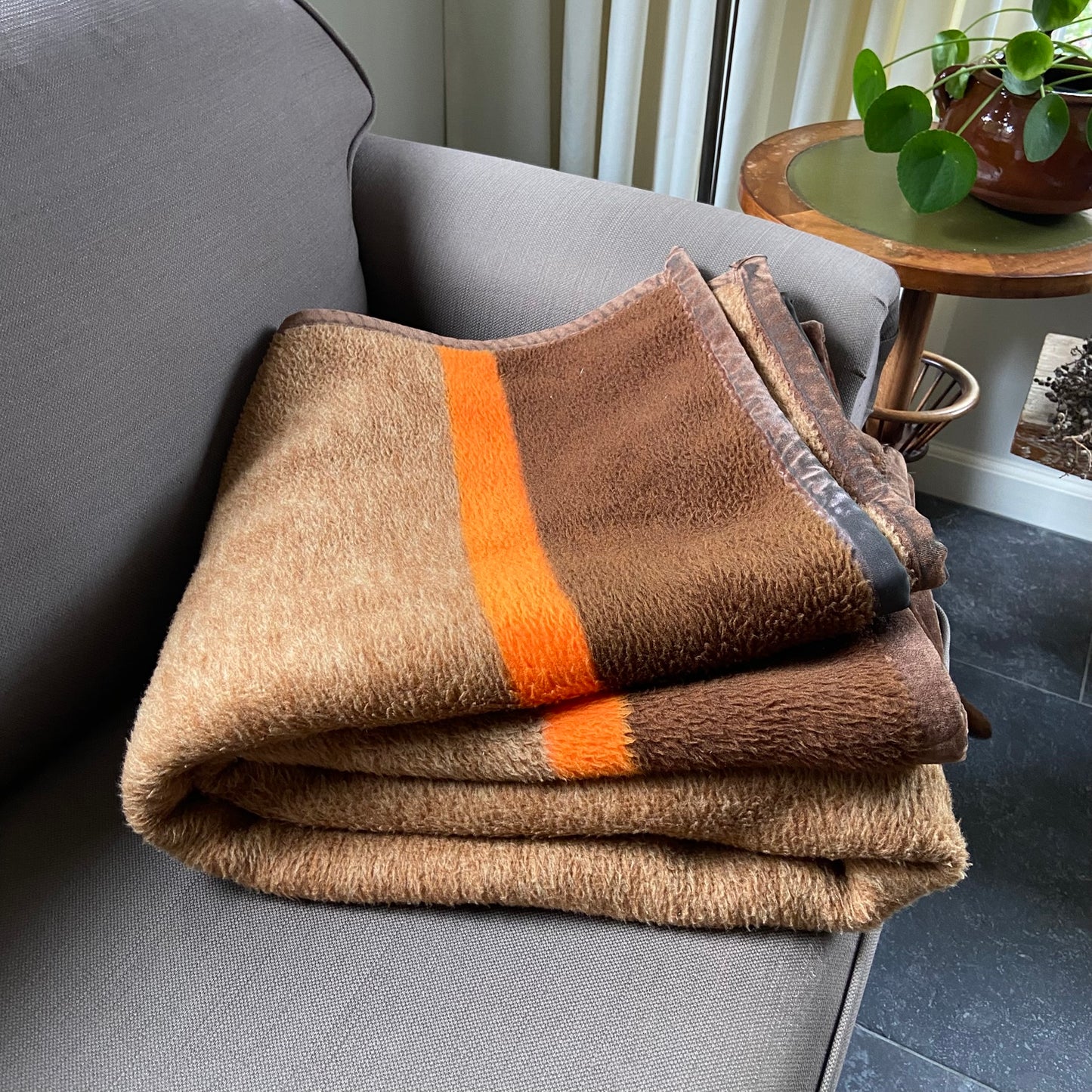 Vintage bruine deken Dralon