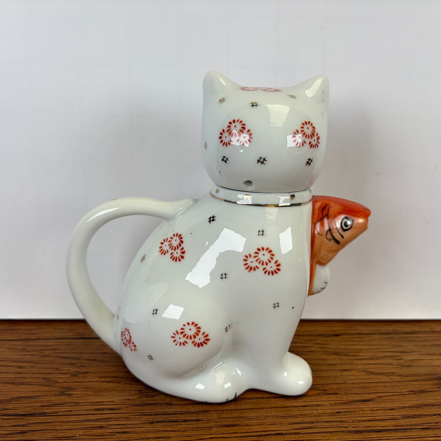 Vintage theepot kat met vis