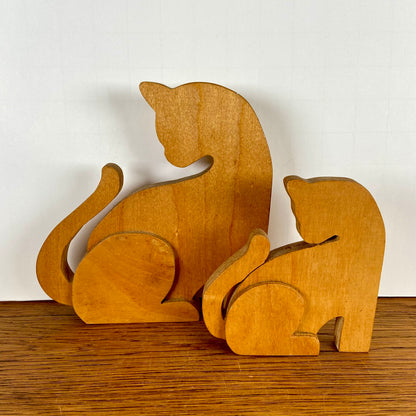Set van 2 houten katten