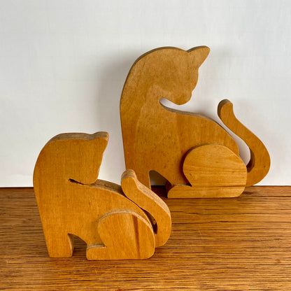 Set van 2 houten katten