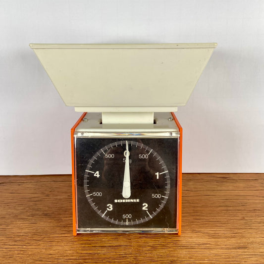 Vintage keuken weegschaal oranje