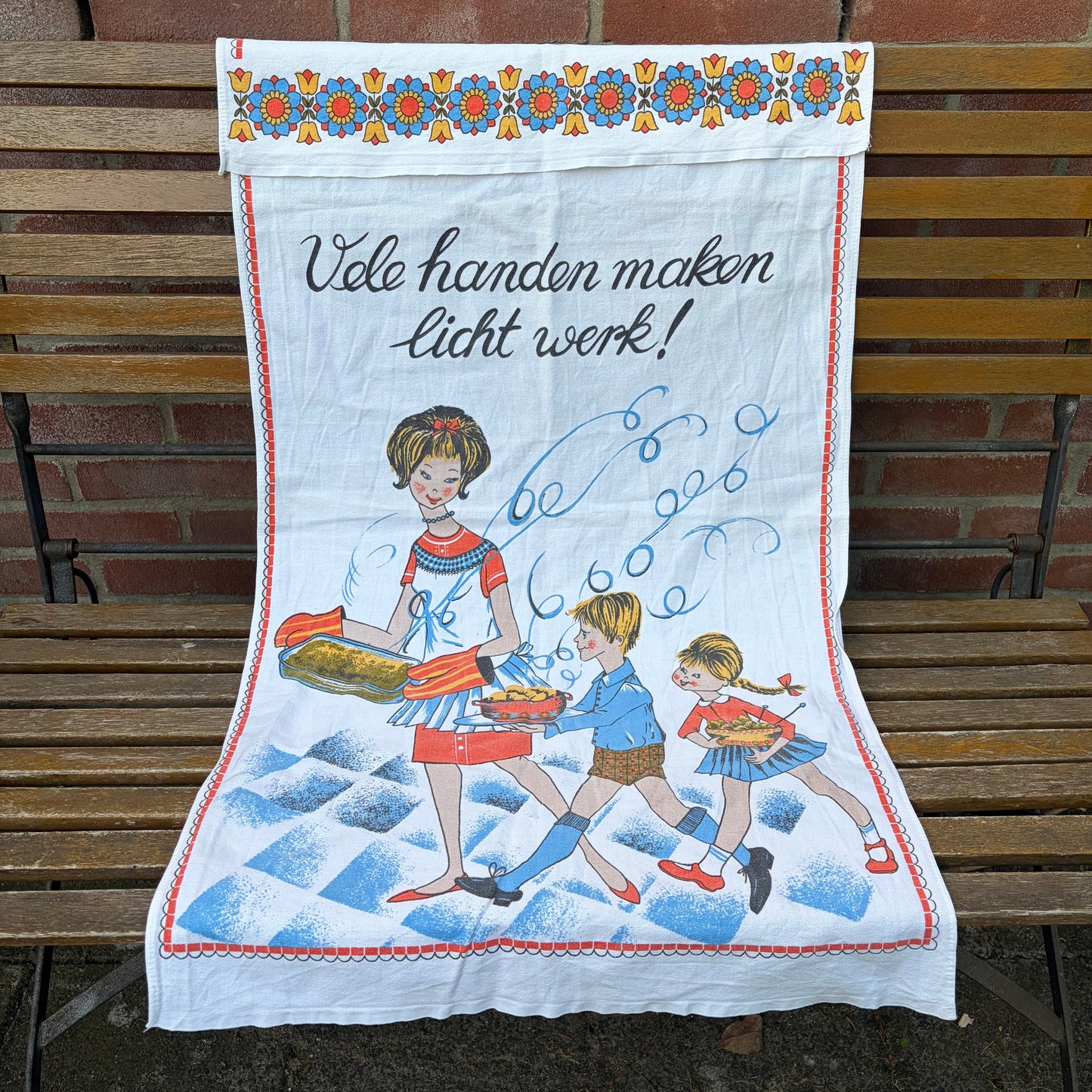 Vintage overhanddoek “Vele handen maken licht werk”