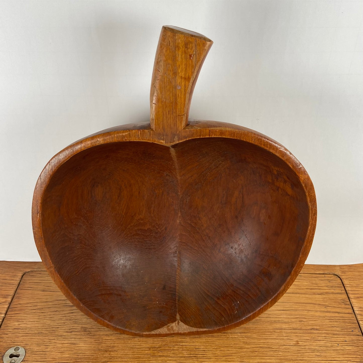 Grote houten appelschaal