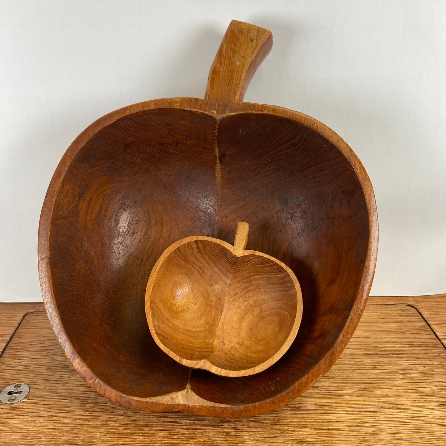 Grote houten appelschaal