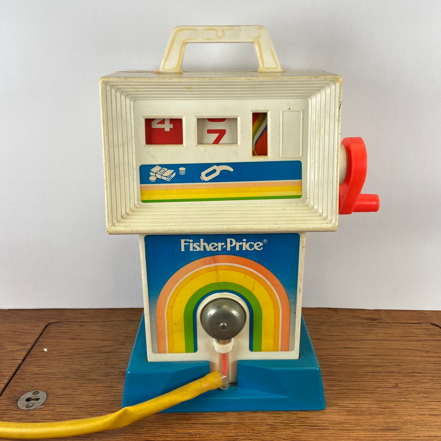 Vintage Fisher Price tankstation