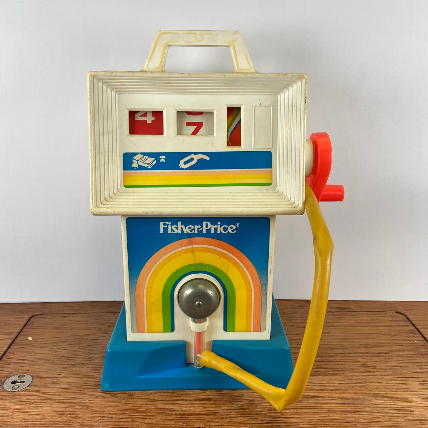 Vintage Fisher Price tankstation