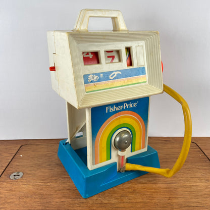 Vintage Fisher Price tankstation