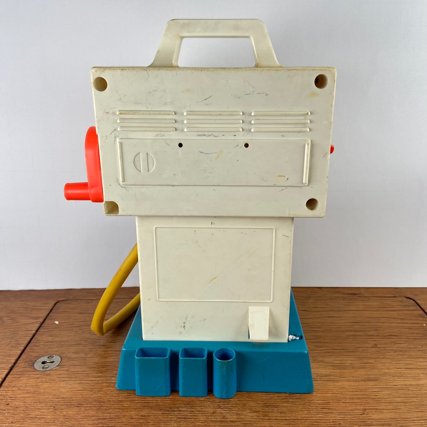 Vintage Fisher Price tankstation