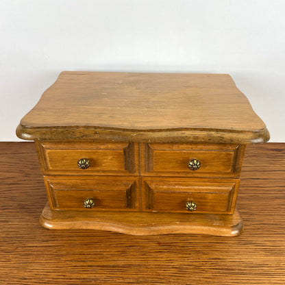 Vintage houten sieradenkistje