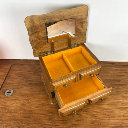 Vintage houten sieradenkistje