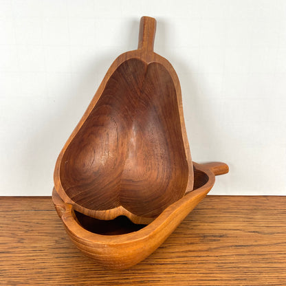 set van 2vintage houten peren schaaltjes