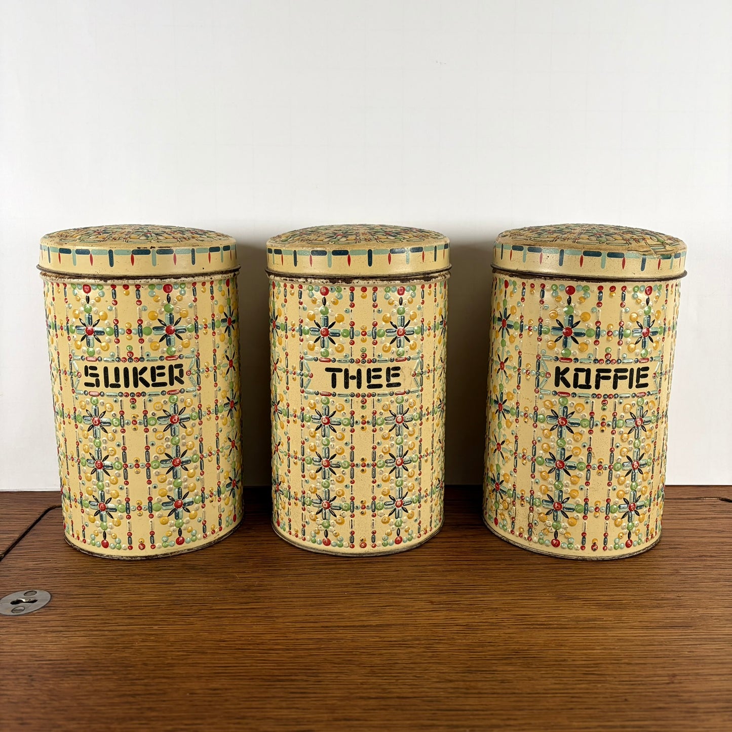 Set van 3 vintage blikken