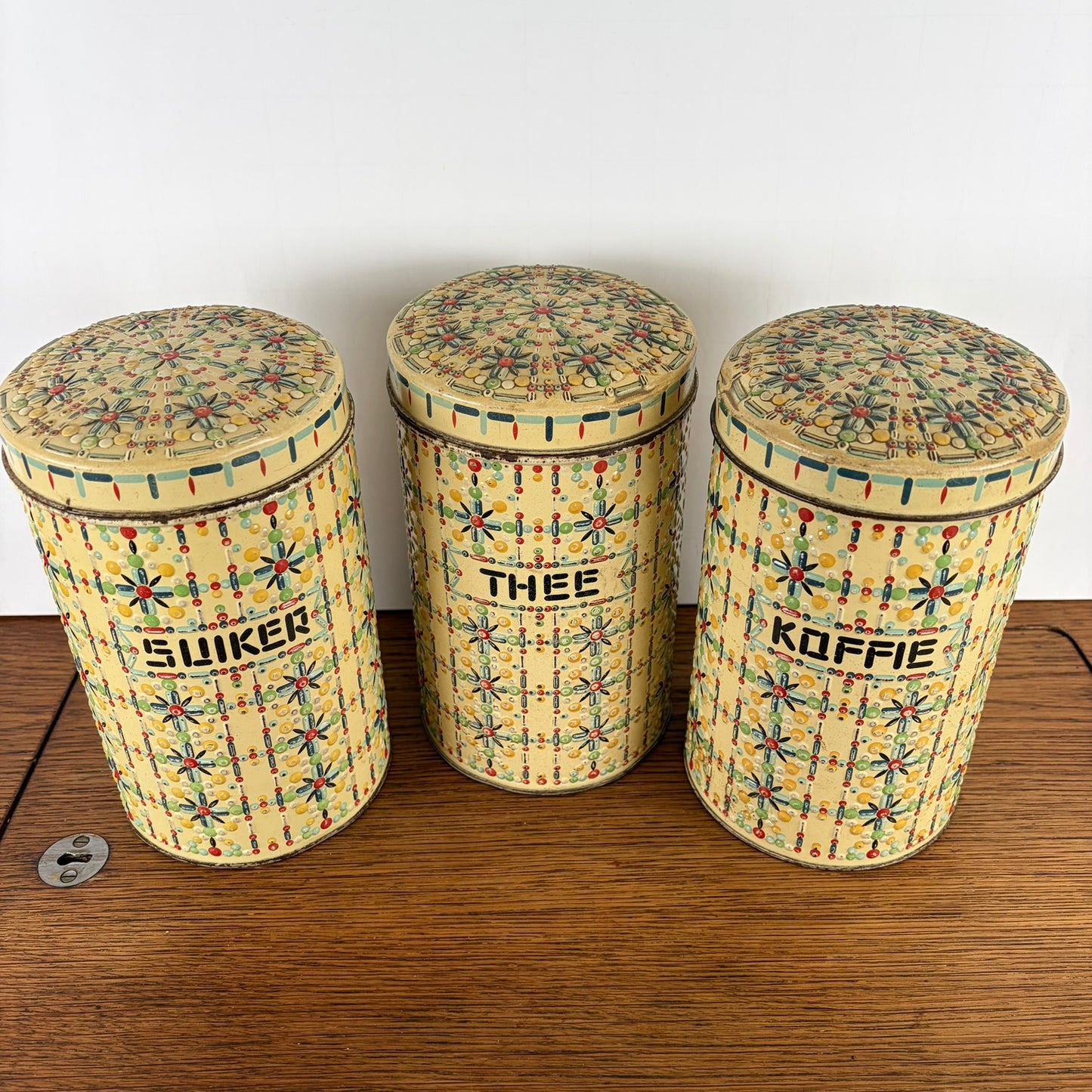 Set van 3 vintage blikken