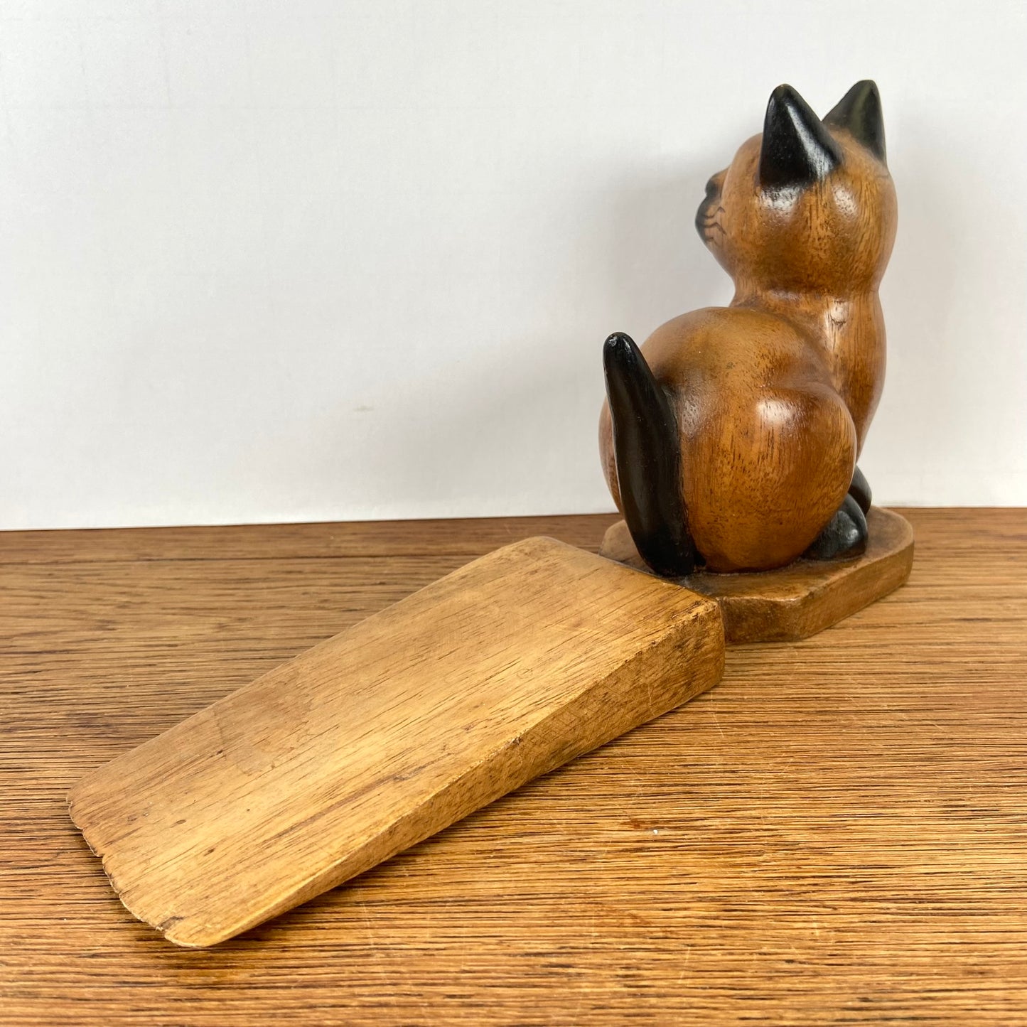 Vintage houten deurstopper kat