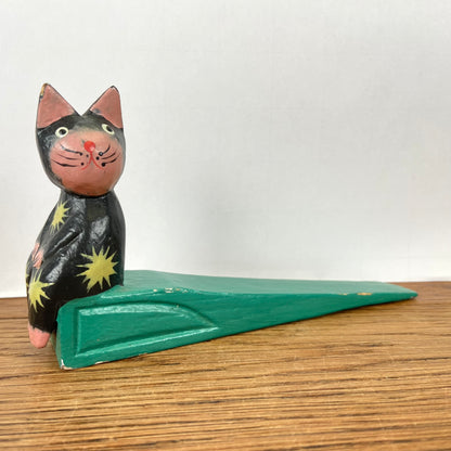 Houten deurstopper kat