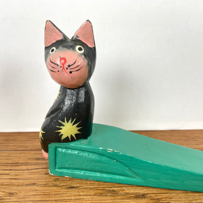 Houten deurstopper kat