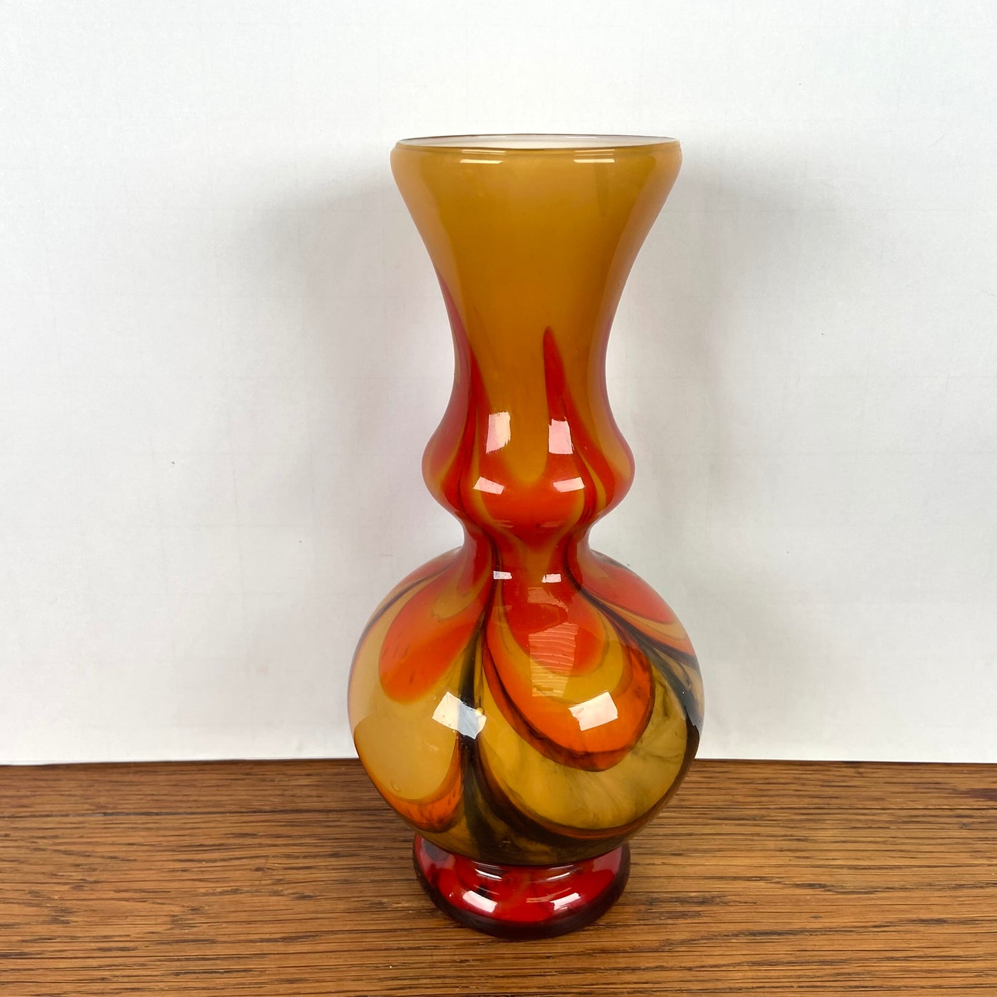 Vintage Opaline Florence vaas