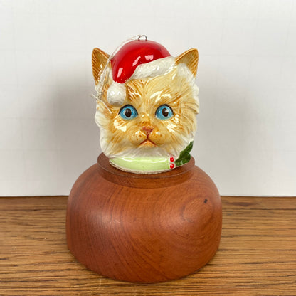 Kerstbal kat