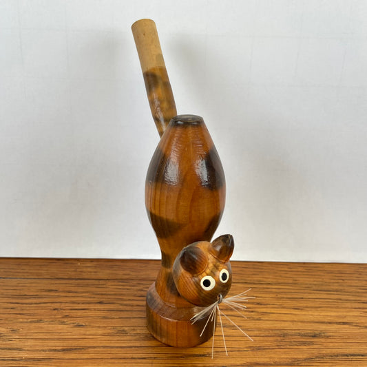 Houten fluitje kat