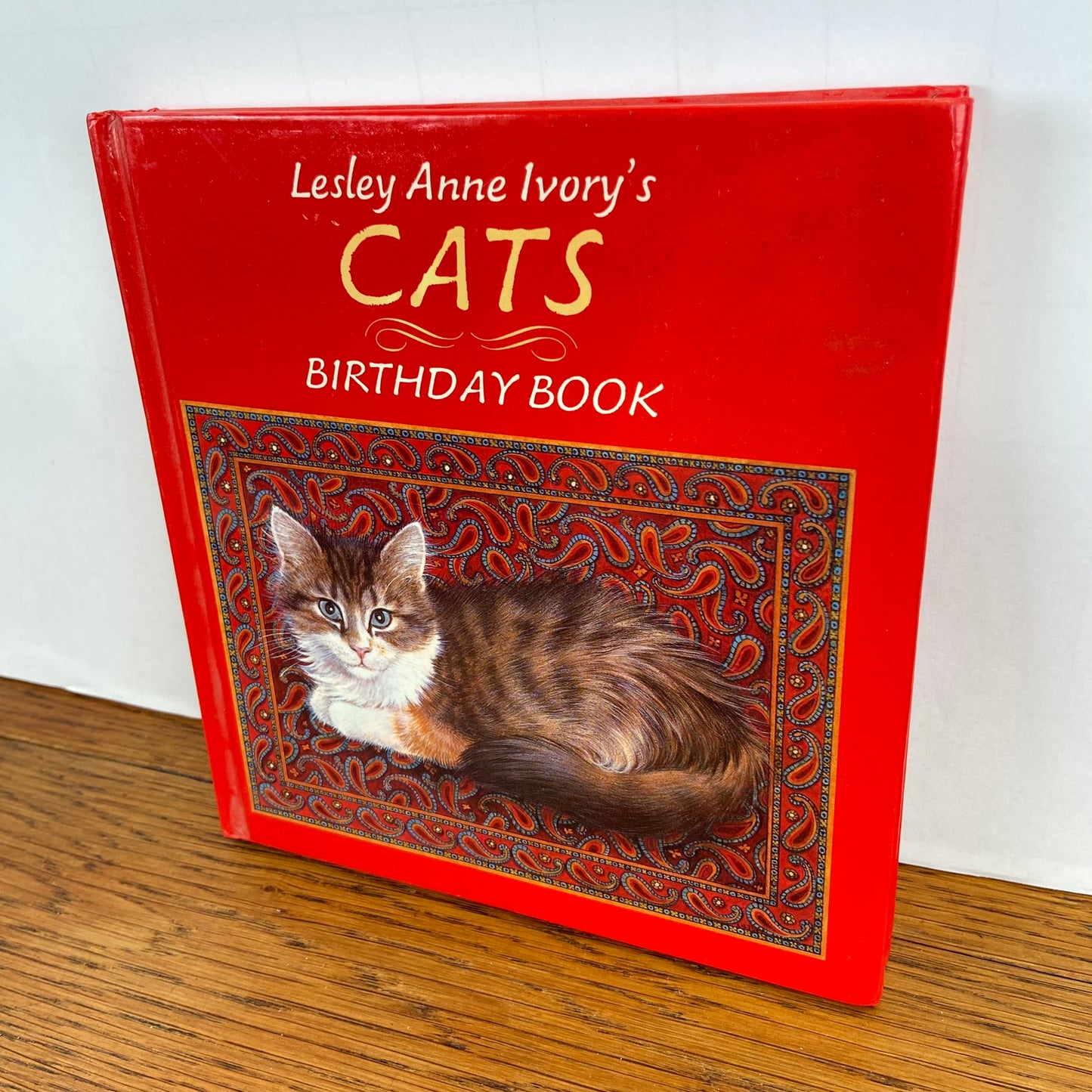 Lesley Anne Ivory's cats