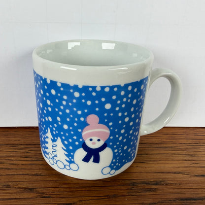 Vintage mok met sneeuwpop