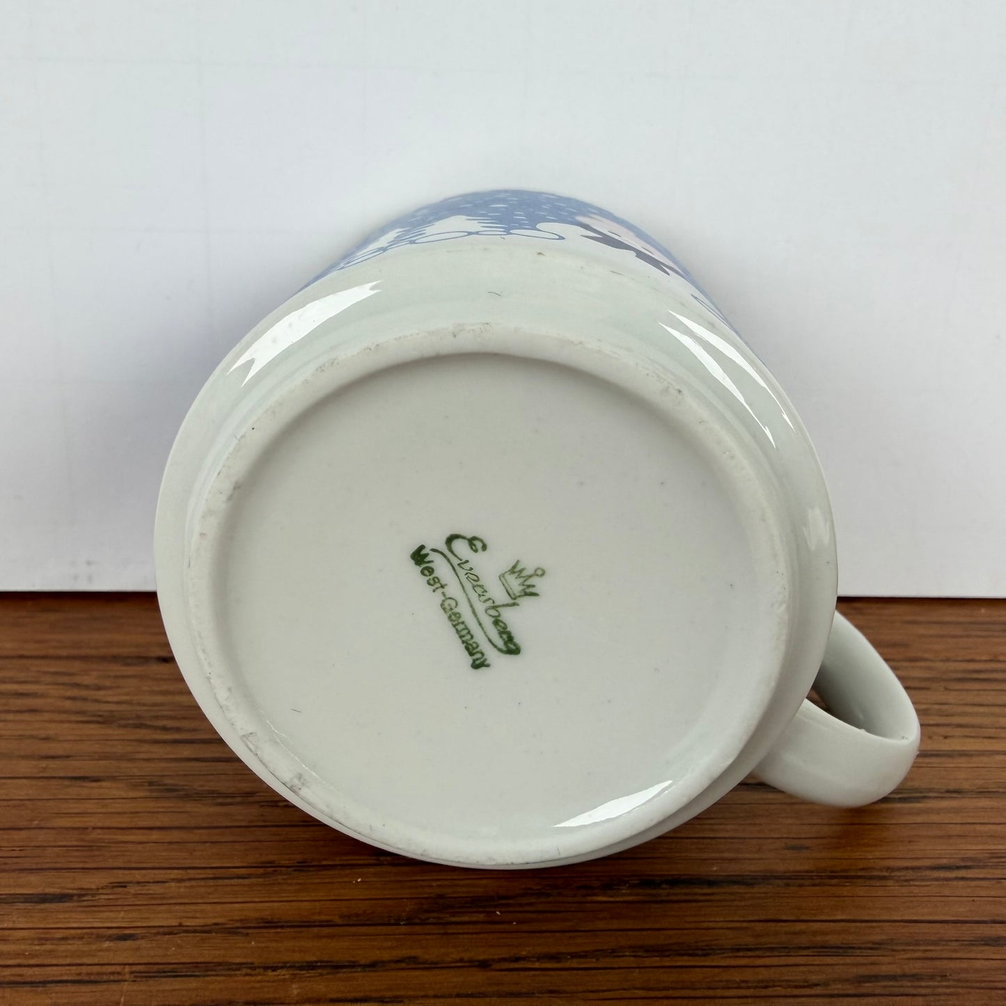 Vintage mok met sneeuwpop