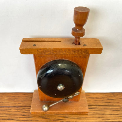 Vintage houten receptie bel