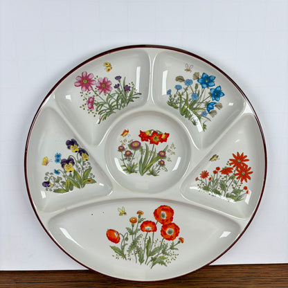 Wilde bloemen fondue en gourmet borden