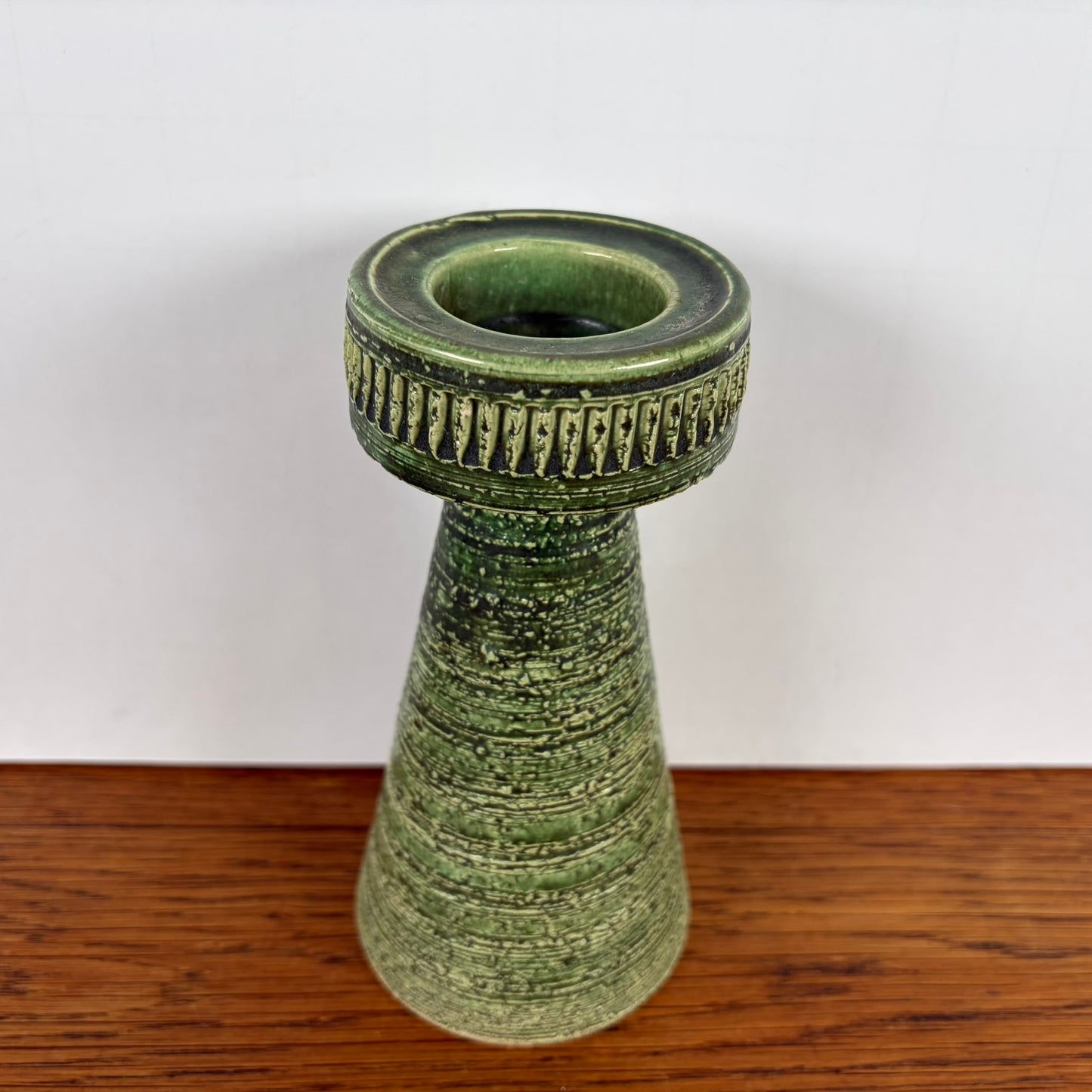 Vintage groene hoge kandelaar