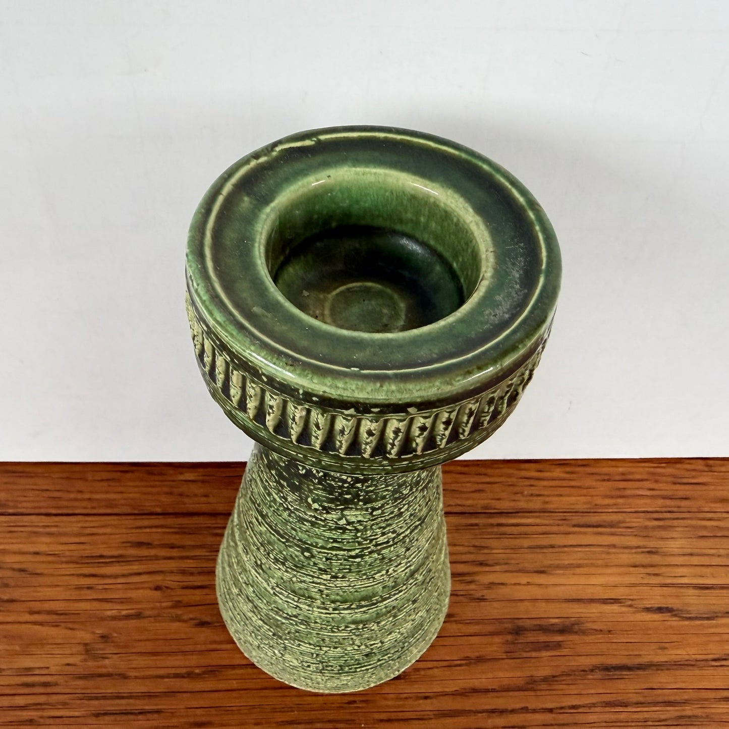 Vintage groene hoge kandelaar