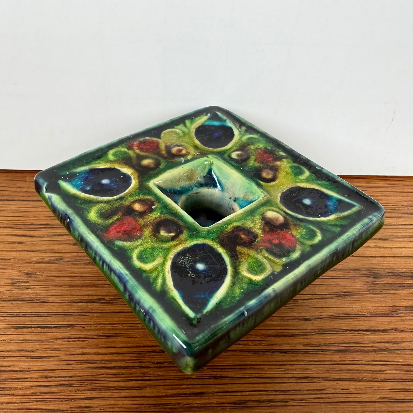 Vintage vierkante gekleurde kandelaar