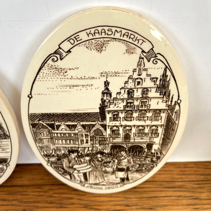 2 vintage tegels van de kaasmarkt-makerij