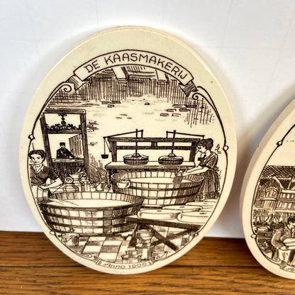2 vintage tegels van de kaasmarkt-makerij