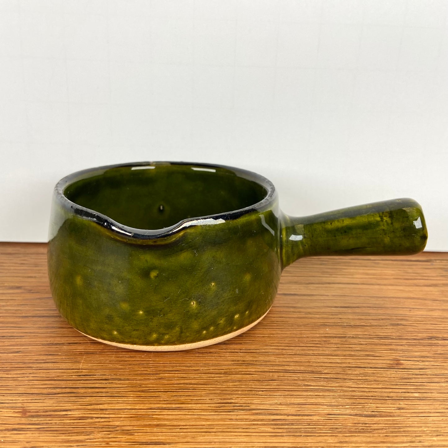 Vintage groene sauskom