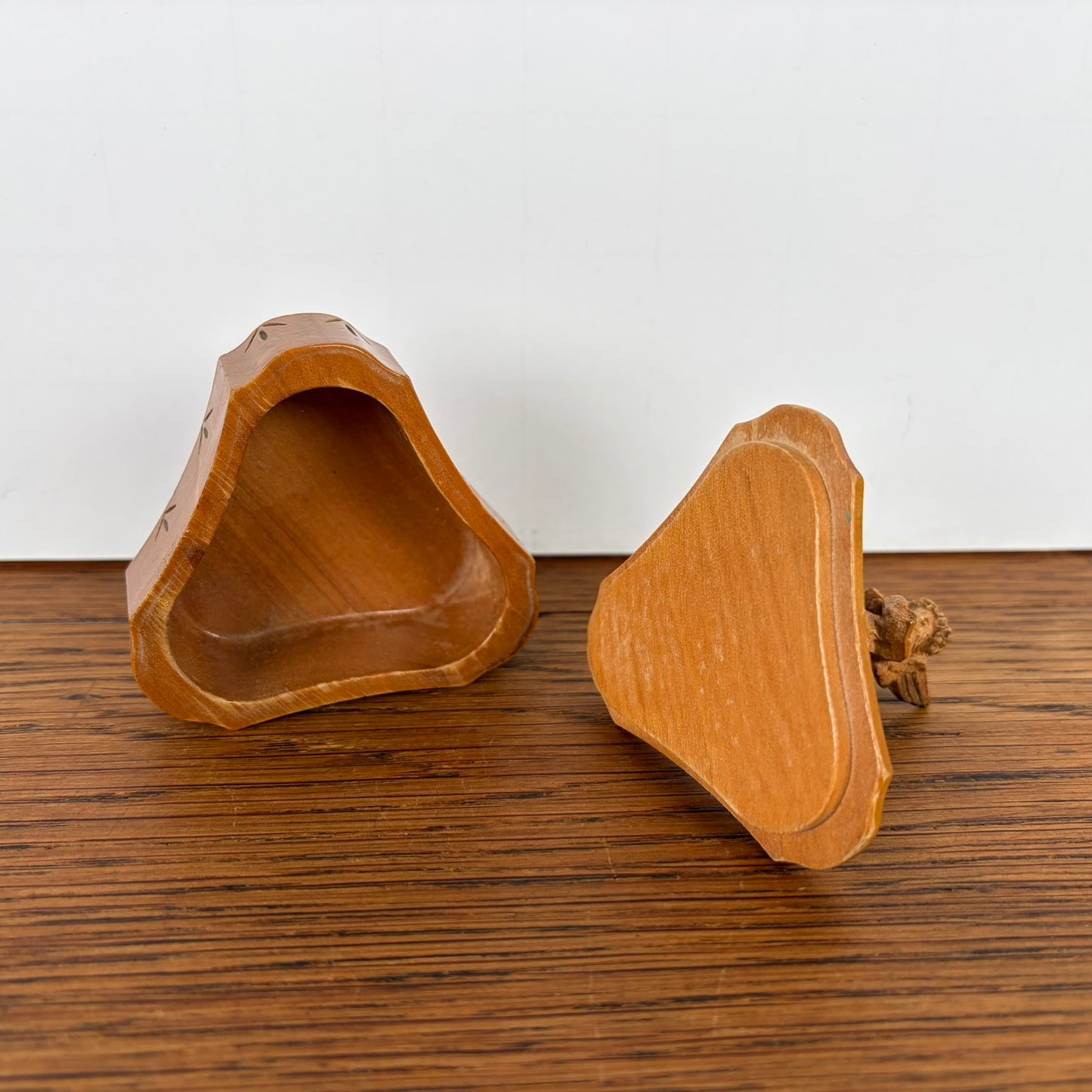 Vintage houten doosje met kerst engeltje