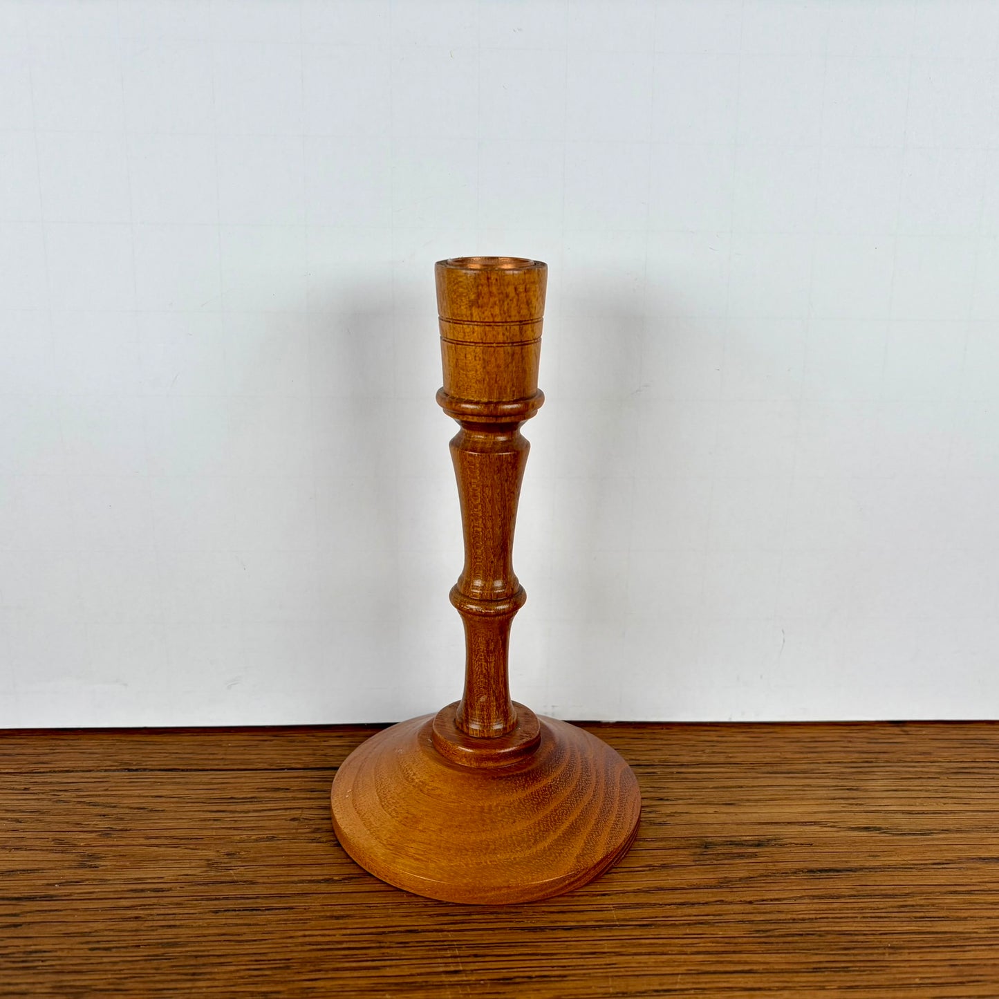 Vintage houten kandelaar