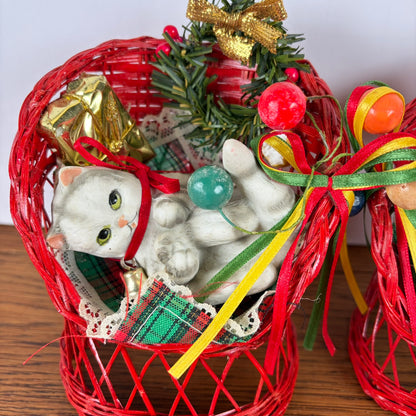 Kerst katten op stoeltjes